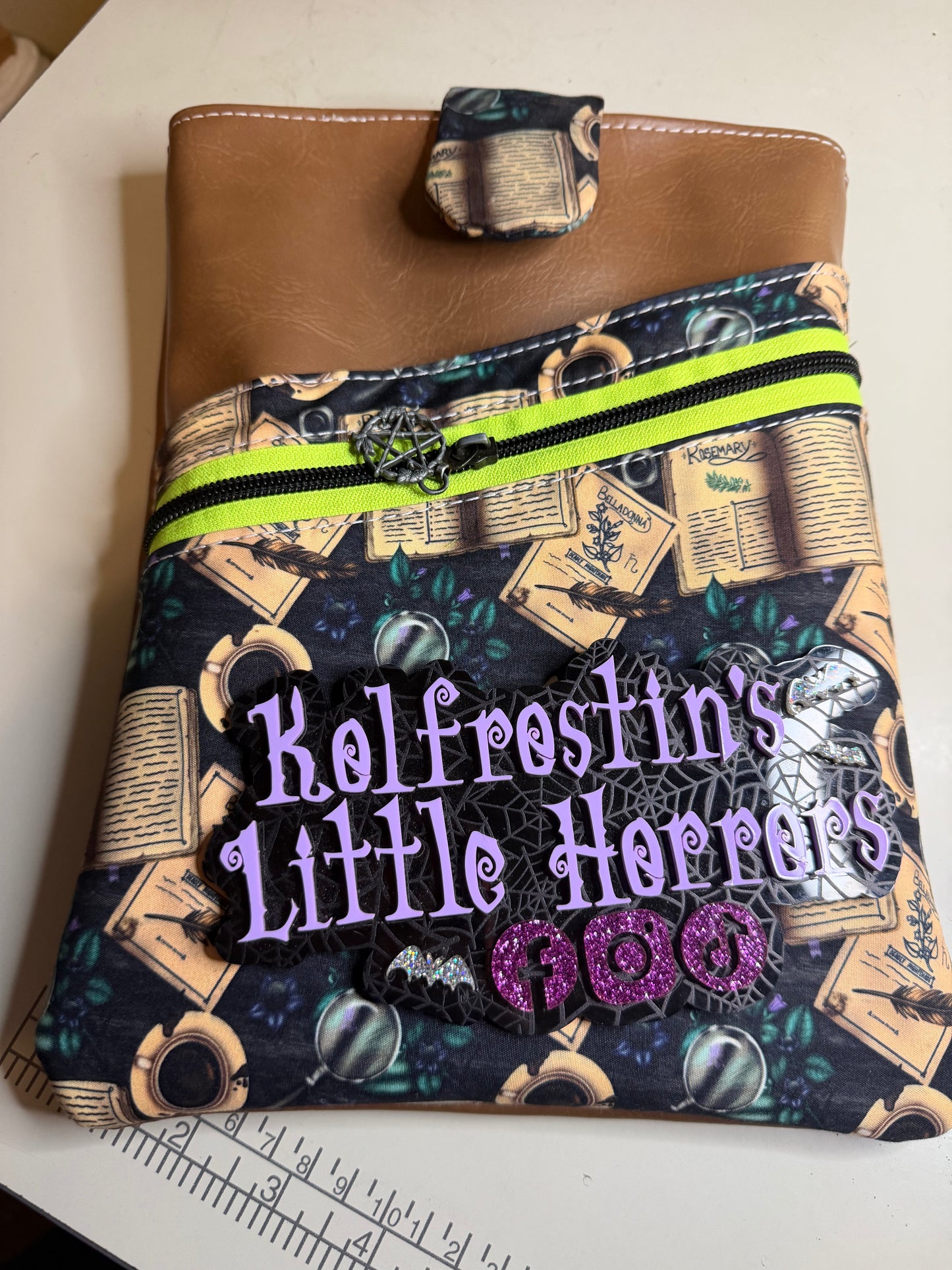 Green witch Booksleeve