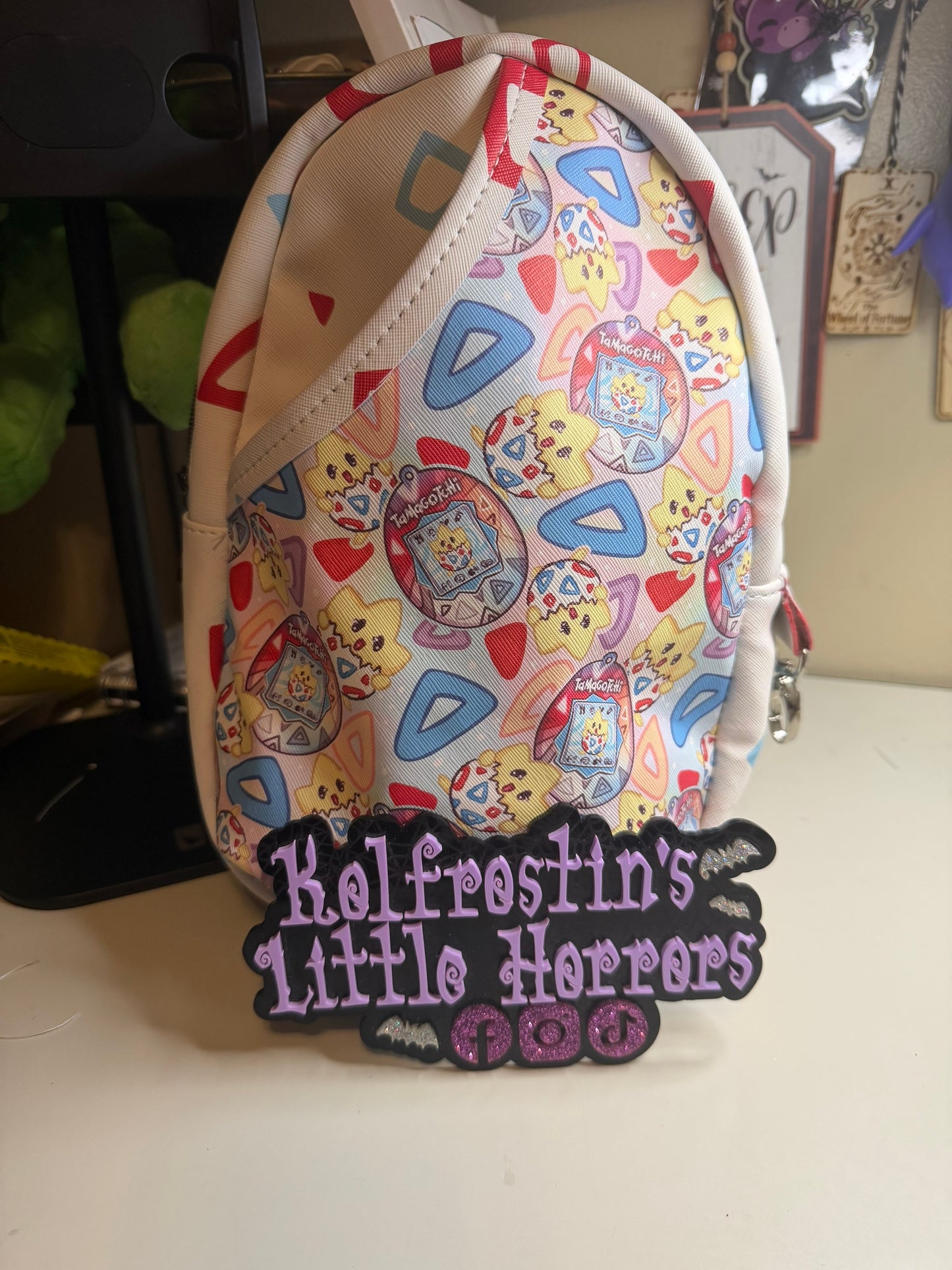Eggtam sling bag
